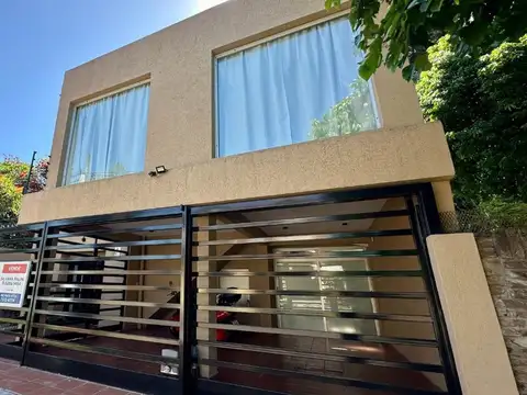 Venta casa minimalista 4 amb - cocheras y parque