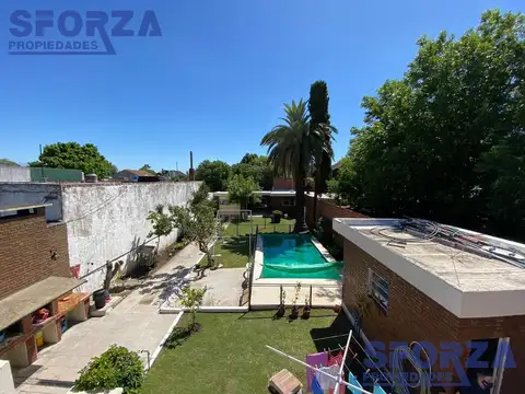 Casa 5 ambientes con 2 baños