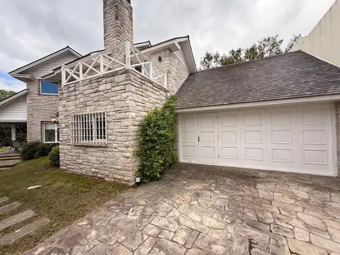 Casa en Alquiler de 5 dormitorios