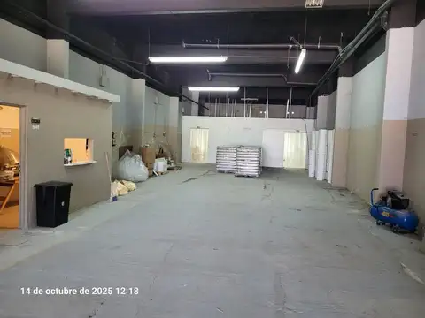 Galpon en Alquiler en Garin, USD 3.000