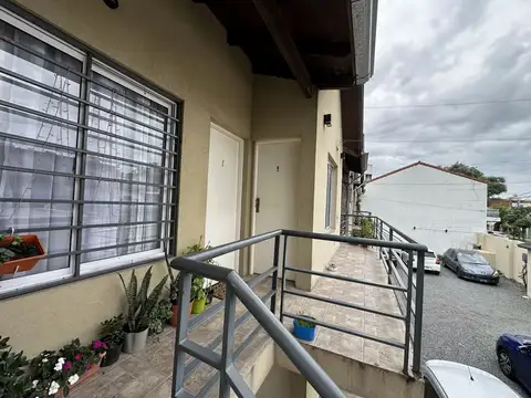 Depto Tipo Casa en Alquiler de 2 ambientes