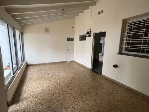 Depto Tipo Casa 3 ambientes con 1 baño