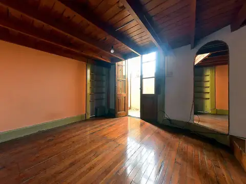 Depto Tipo Casa en Venta 70 años