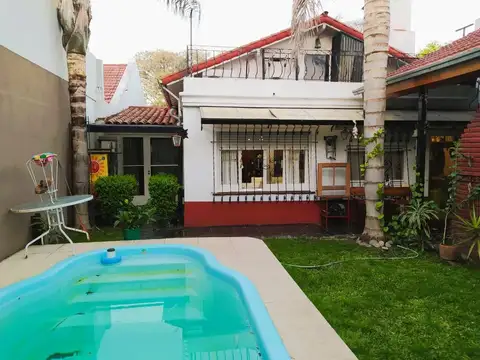 VENTA CASA LOTE PROPIO. PILETA, JARDIN Y TERRAZA