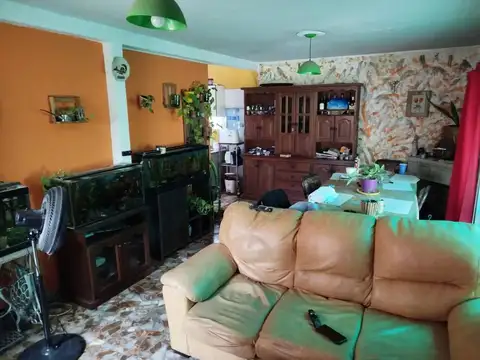 Casa en Venta con 5 cocheras