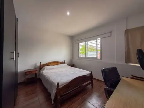 Depto Tipo Casa en Venta con 1 cocheras
