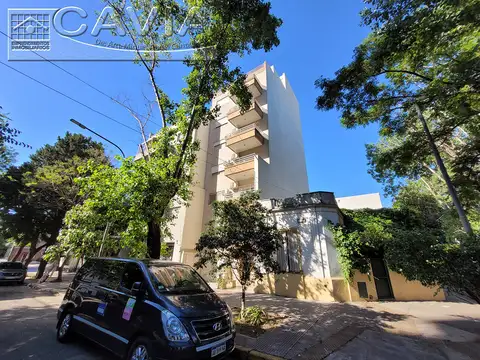 L Burela 2400, Piso 6