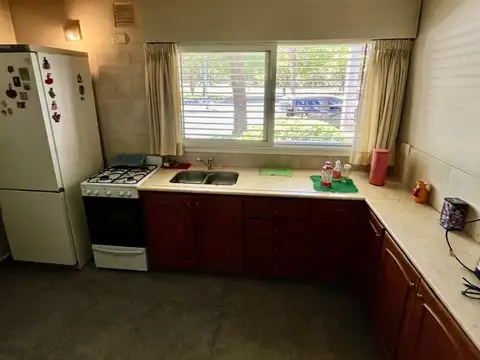 Casa 6 ambientes con 3 baños