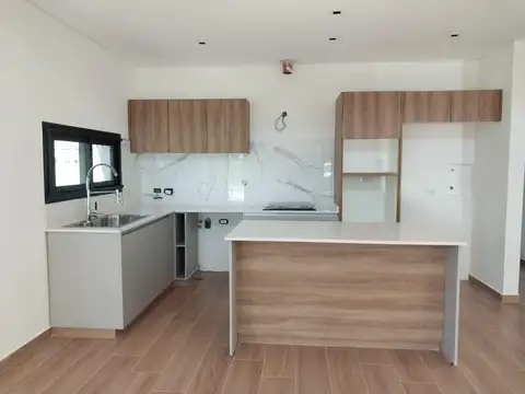 Casa en  Venta en Santa Lucia en dos plantas con piscina.