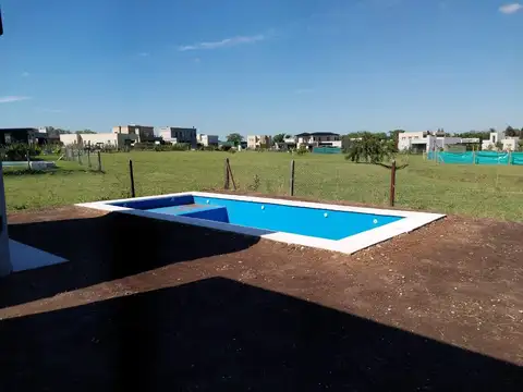 Casa 4 ambientes con 3 baños