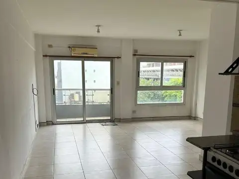 Departamento 1 ambiente con balcon al frente