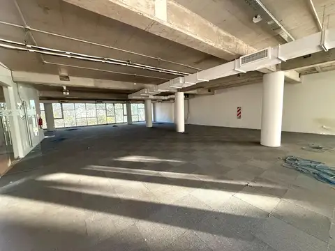 Oficina en Venta con 1 cochera