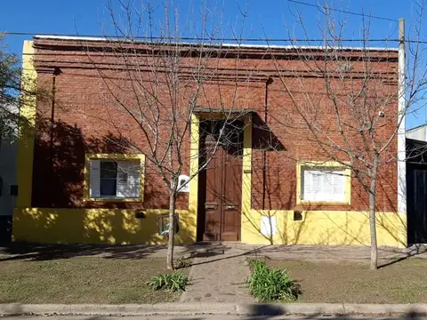 CASA EN VENTA EN ACEVEDO, PARTIDO PERGAMINO