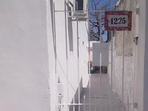 Av General Mosconi  al 1200