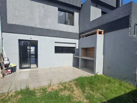 VENTA DUPLEX A ESTRENAR EN RINCONES DE MANANTIALES