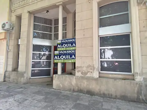 Oficina centrica en alquiler Fray Mocho casi Urquiza