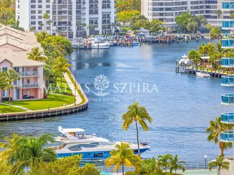 OCEAN DRIVE #12 P Hollywood, FL 33019-3004 2 bd 2 ba 1,176 sqft 3900