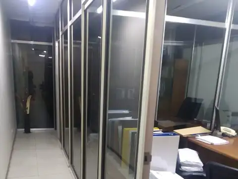 OFICINA AVENIDA CALLAO 257 70MTS C/BAÑO