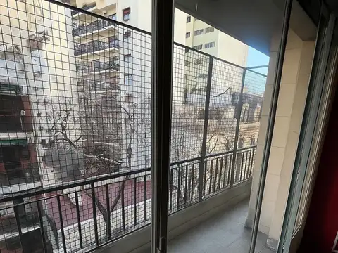 Departamento 6 ambientes con 3 baños