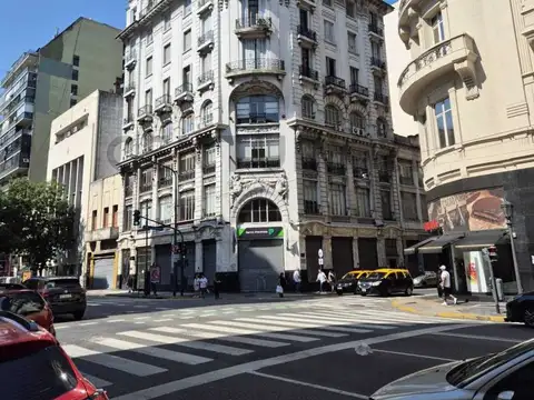 ALQUILER DEPARTAMENTO 4 AMBIENTES EN SAN NICOLAS + DEPENDENCIA Y BALCÓN