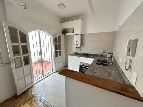 Depto Tipo Casa en Venta 60 años