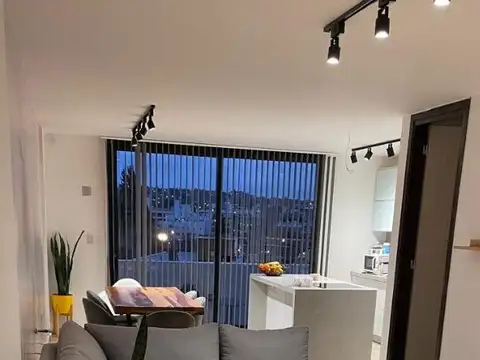 Jose Hernandez Esquina Alem 110