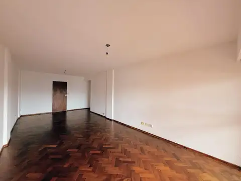 Departamento 5 ambientes con 2 baños