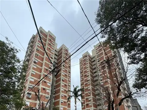 DEPARTAMENTO SEMI AMUEBLADO EN ALQUILER