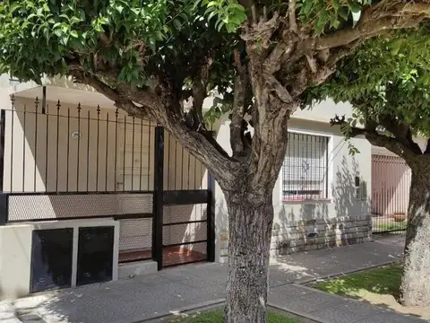 Ph 3 ambientes al frente, fondo y cochera  en Venta ubicado en Castelar - AMA0107_LP545176_8