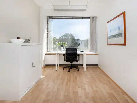 Acceso todo incluido a oficina profesional para 2 personas en BUENOS AIRES, Laminar II Catalinas