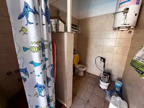 Casa 2 ambientes con 1 baño