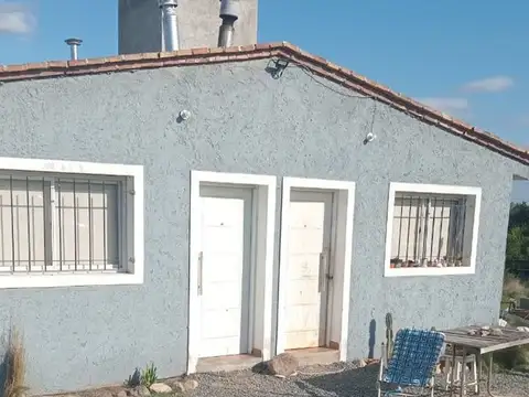 Casa 2 ambientes con 1 baño