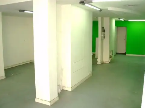 Local en Venta Via Púb.