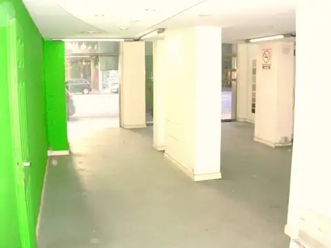 Local en Venta 40 años