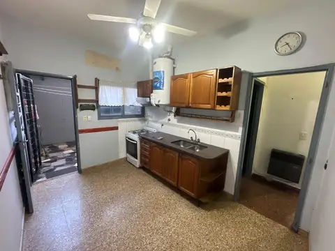 Depto Tipo Casa en Alquiler de 3 ambientes