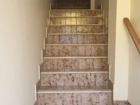 Local en Venta 49 años