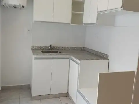 Departamento en Alquiler en Villa Centenario, $ 400.000