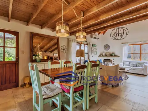 Casa en Venta con 1 cochera