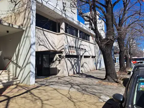 calle 38 e/ 6 y 7 100