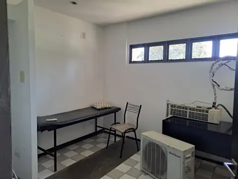 calle 38 e/ 6 y 7 100