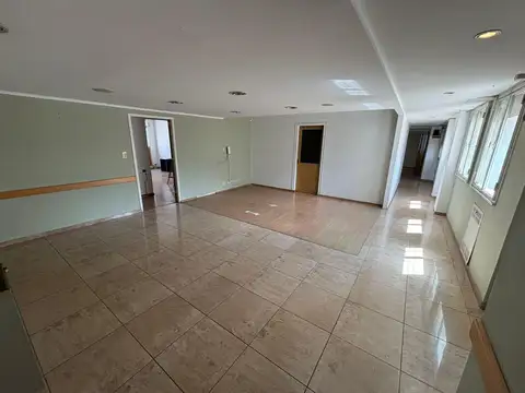 Oficina en Venta 50 años