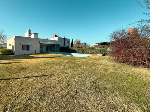 Las carretas  al 2200