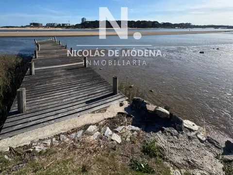 Casa 6 ambientes con 3 baños