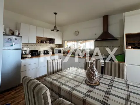 CASA 3 DORM CON QUINCHO + LOCAL