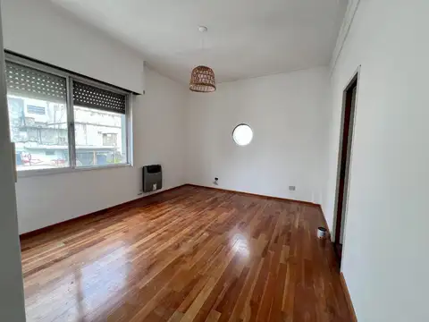 Avenida Montes de Oca 500