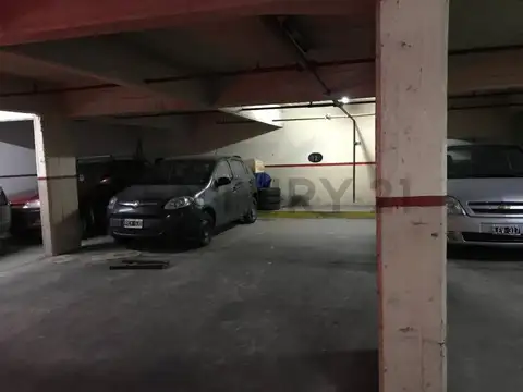 Cochera  DOBLE en venta 22m2