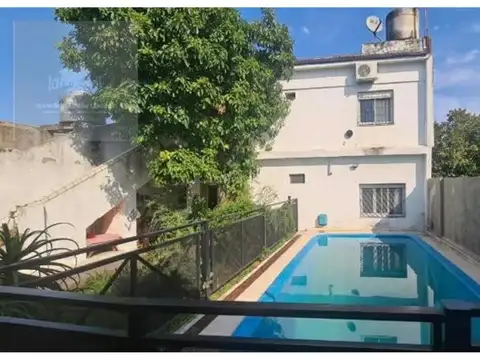 OPORTUNIDAD VENTA PH 4 AMBIENTES EN PALOMAR MORON CON JARDIN