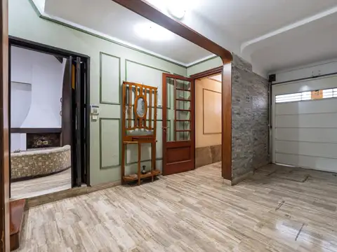 Casa en Venta con 1 cochera