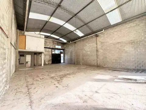 Galpon en Venta en Ramos Mejia, USD 140.000