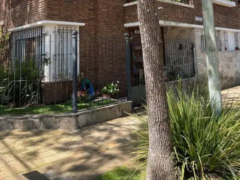 Venta casa de 5 ambientes - La Lucila